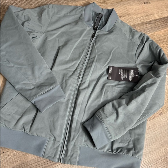 LuLu Lemon Switch Over Bomber Jacket - Picture 6 of 10